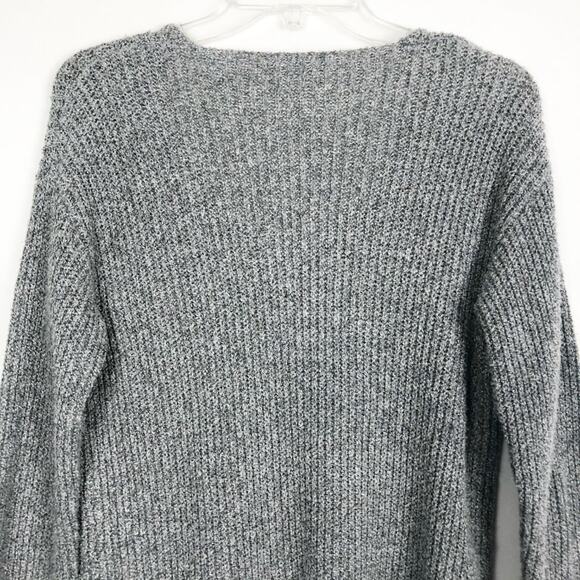 Bluenotes V-Neck Pullover Gray Knit Sweater Size Small - Picture 7 of 9